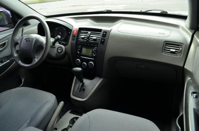 Hyundai Tucson 2.0 gl gasolina automática * completa * pneus novos - Foto 10