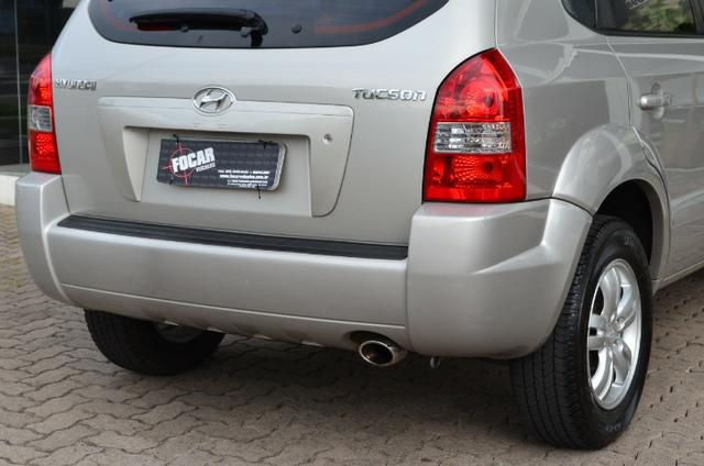 Hyundai Tucson 2.0 gl gasolina automática * completa * pneus novos - Foto 14