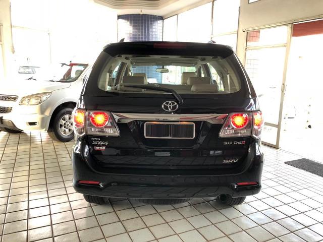 Toyota Hilux SW4 SRV_3.0D4-D_AUT._4X4_7LgareS_ExtrANoA_LacradAOriginaL_RevisadA_ - Foto 3
