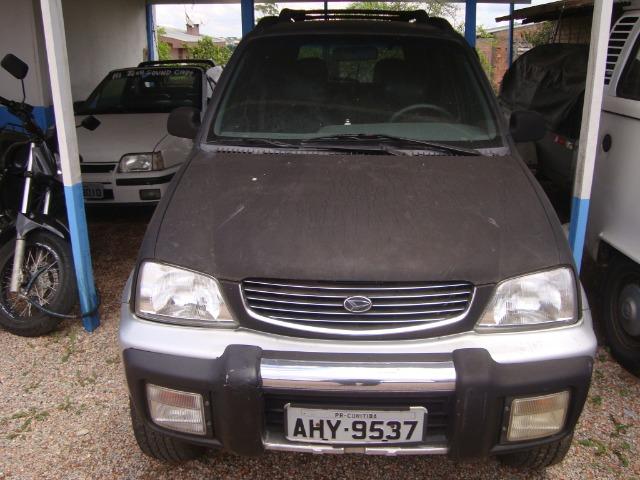 Daihatsu Terios 1.3 4X4 1998 preto Completo