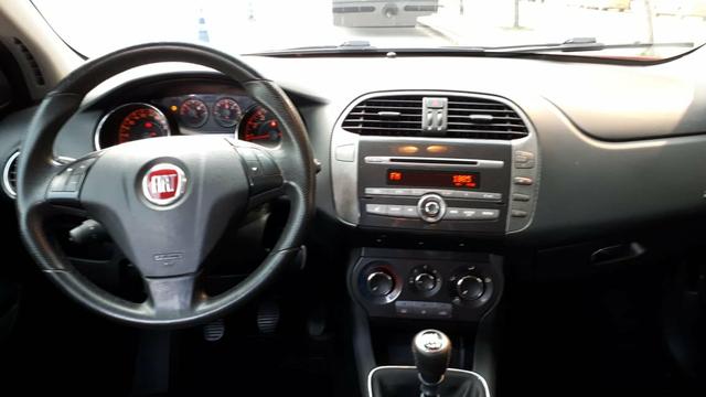 Fiat Bravo 2014 Essence 1.8 70.000km - Foto 9