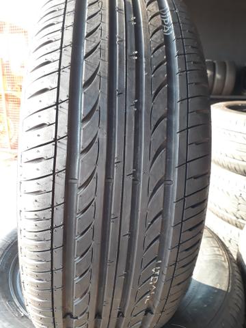 Pneus 235/60/R16 (novo)
