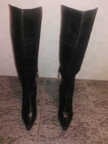 Bota cano alto Feminina