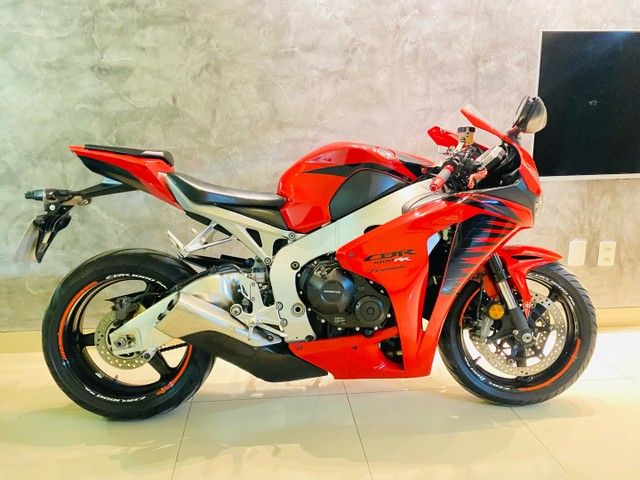 HONDA CBR 1000 RR FIREBLADE