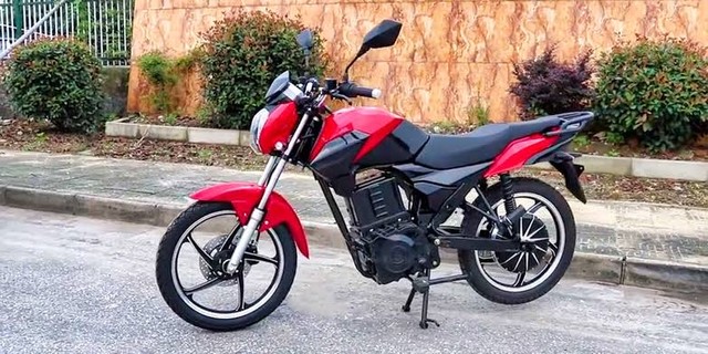 MOTO LEIA O ANÚNCIO