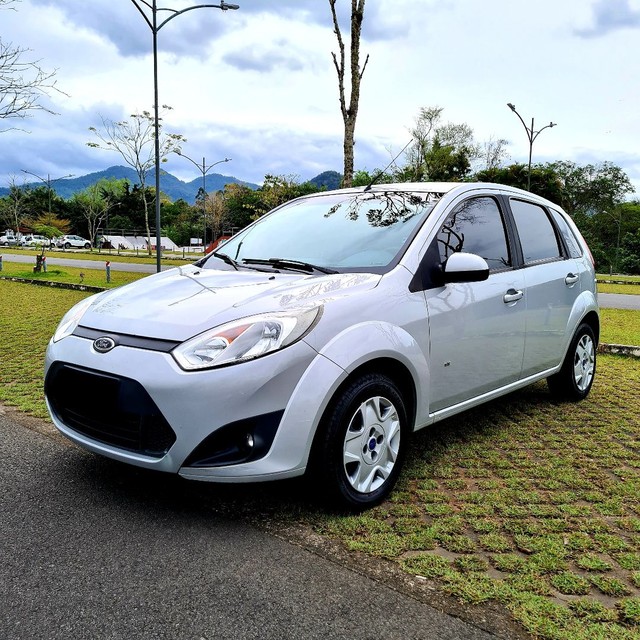 FIESTA 1.0 SE 2014 COMPLETO IMPECÁVEL