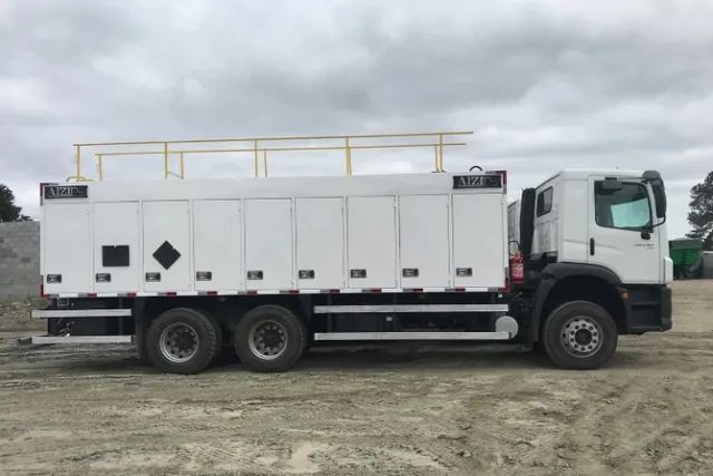 Caminhão Volkswagen Constellation 27.260 6x4 Comboio 10.000L - Foto 5