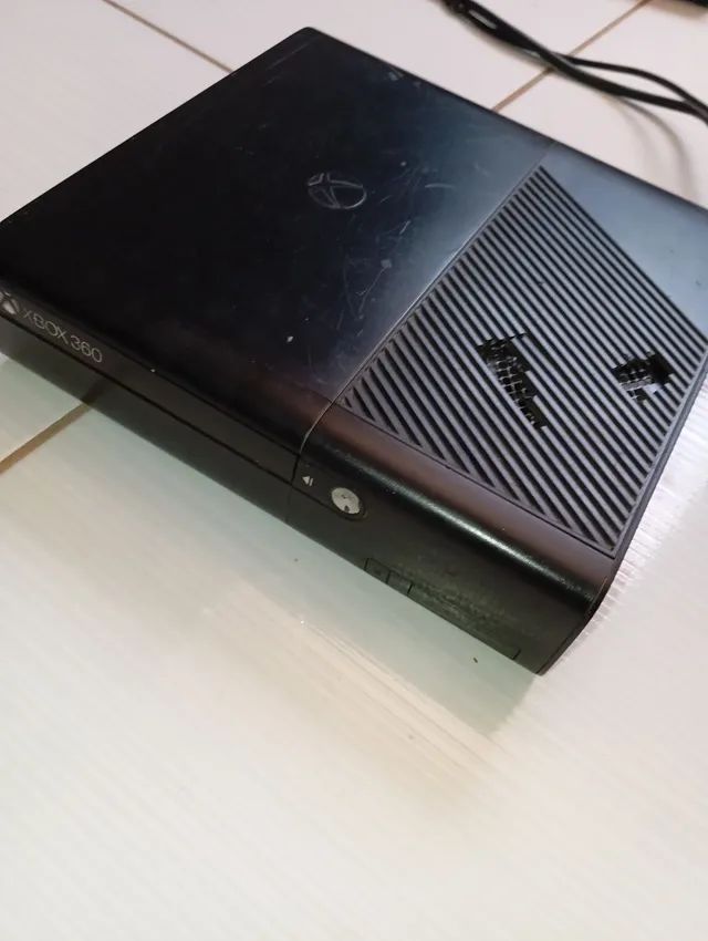 Xbox 360-super slim