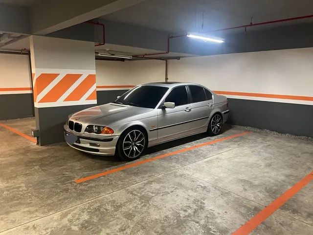 Bmw 325ia à venda no PR