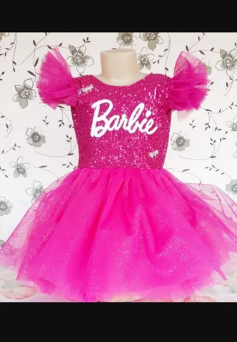 Vestido Plissado Paete Barbie - Desapegos de Roupas quase novas ou nunca  usadas para bebês, crianças e mamães. 617760