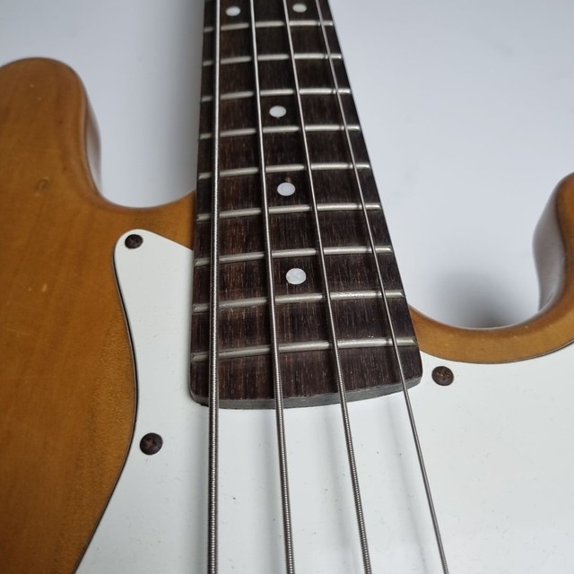 Baixo Fender Squier JBass 4 cordas