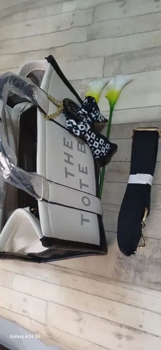 Bolsa Tote Bag - Preta e Branca - Foto 4