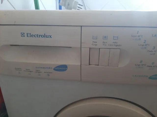 Maquina de lavar Eletrolux branca - Foto 3