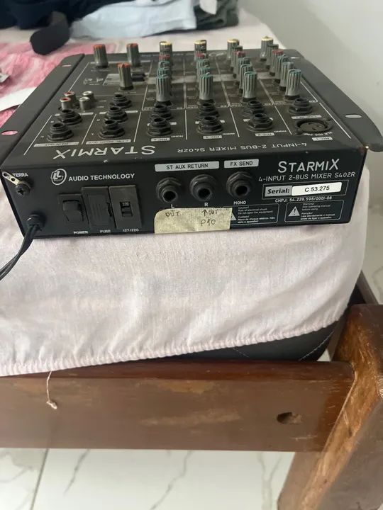 Vendo mesa de som 6 canais - Foto 2