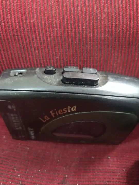 Gravador Sony Walkman FM/AM funcionando rádio ler descrição p - Foto 4