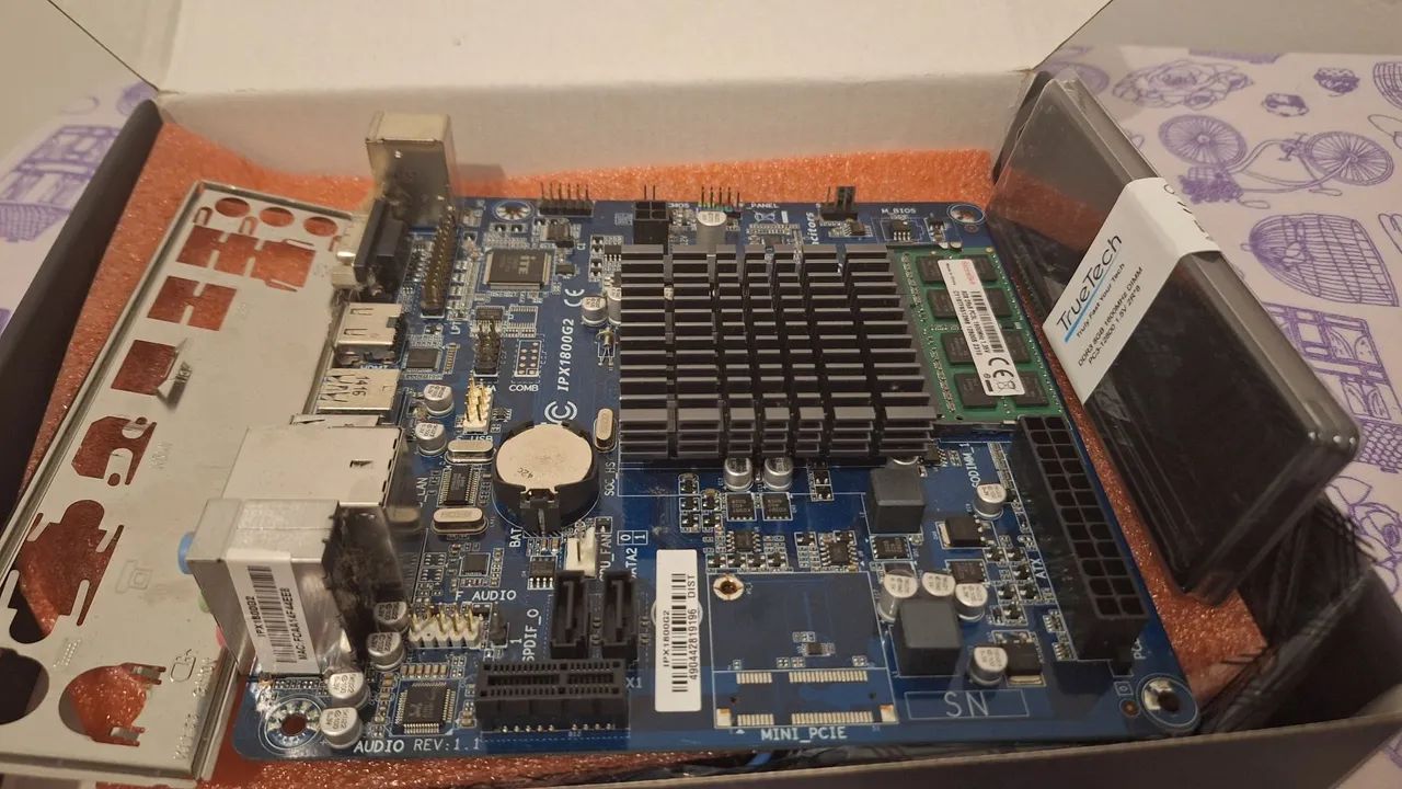 Vendo Placa mãe + processador celeron dual core, 8gb ddr3 + Fonte 230w - Foto 3