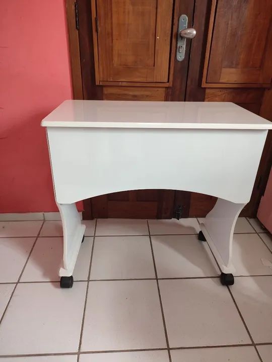 Mesa/escrivaninha dobrável 