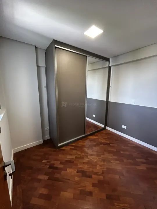 Apartamento de 3 Dormitórios com Suíte e Ar Condicionado para Locação no Centro de Maringá - Foto 11