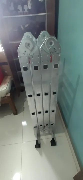 Vendo escada alongada nova  - Foto 2