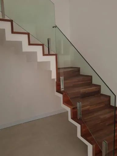 Torre de inox para sacada, escada e guarda-corpo - Foto 4