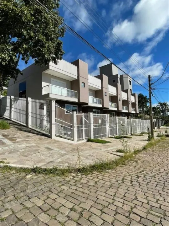 Sobrados novos, prontos para morar no Colina Sorriso com 03 dormitórios (sendo 01 suíte),