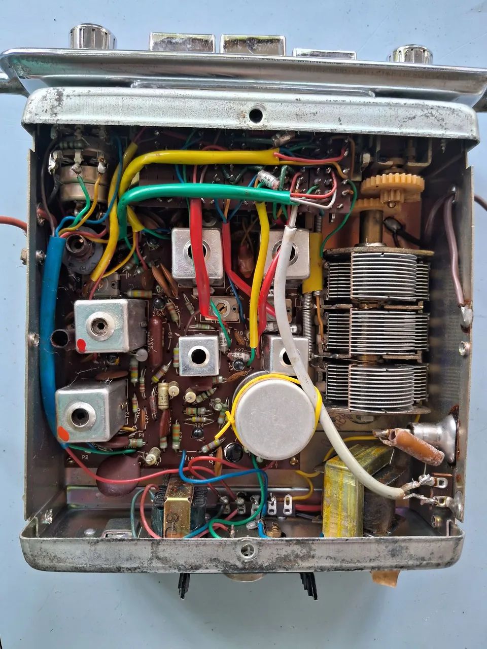 Rádio automotivo Motorola antigo - Foto 2