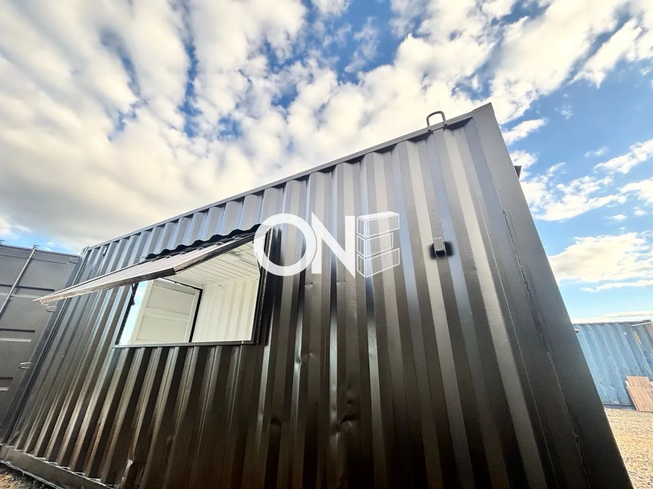 Container para ramo alimentício pronto em 30 dias úteis 