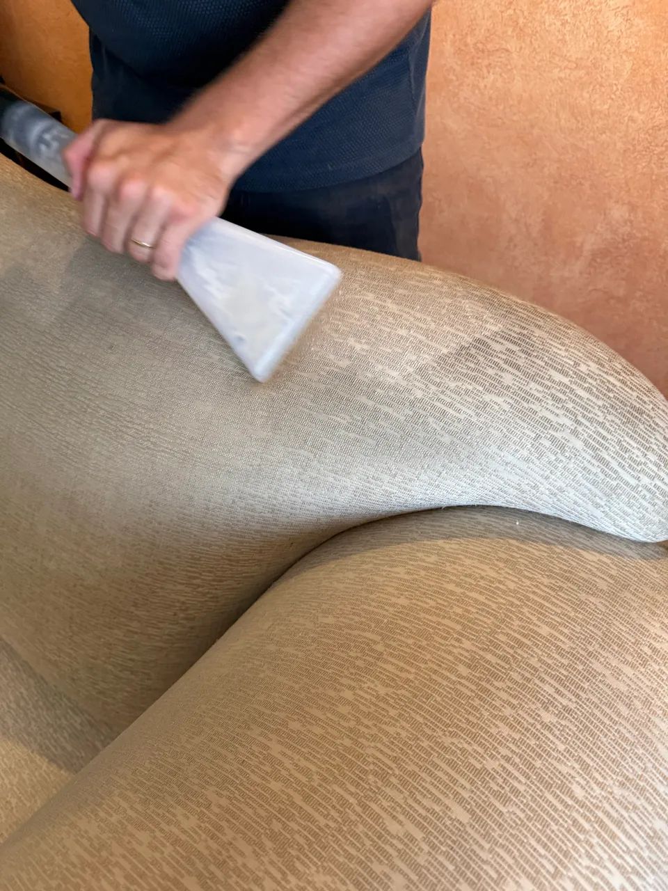 Vaga de trabalho para higienização de estofados - Foto 3