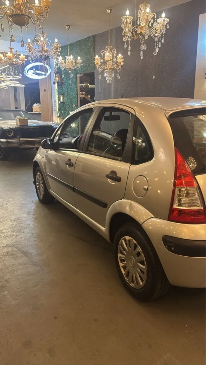 Vende-se carro