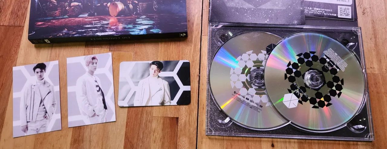 Álbum Japonês EXO - Coming Over (CD / DVD) - CDs, DVDs etc