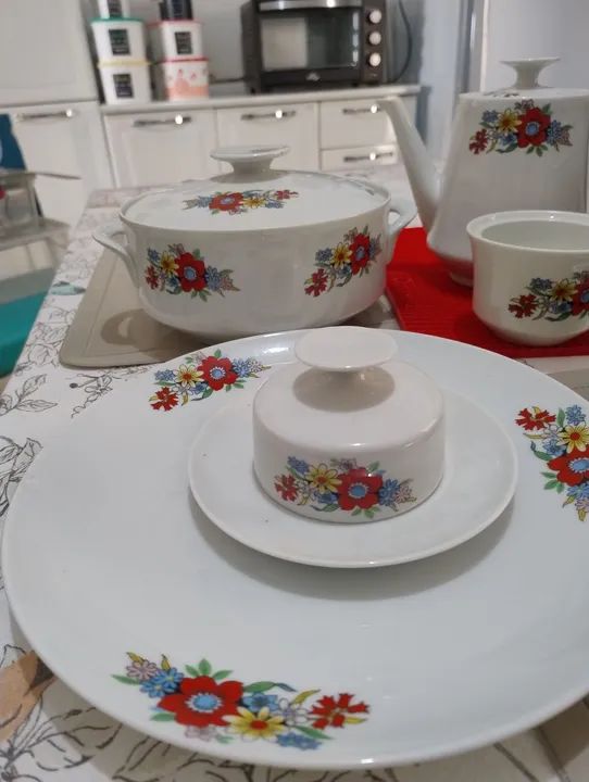 Jogo de Louça com Flores Antigo  - Foto 4