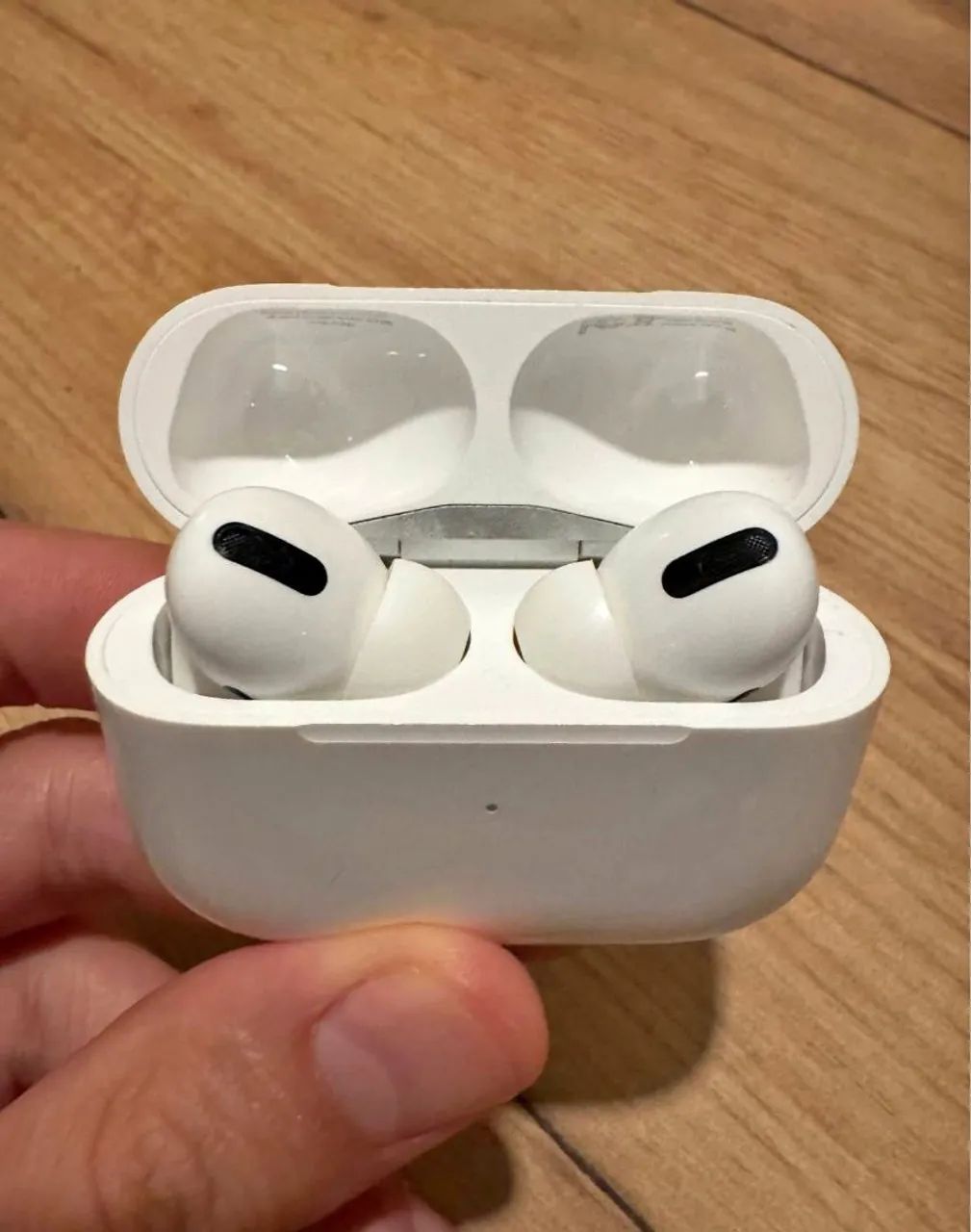 Fone Apple AirPods Pro Seminovo (problema no redutor de ruídos) - Foto 2