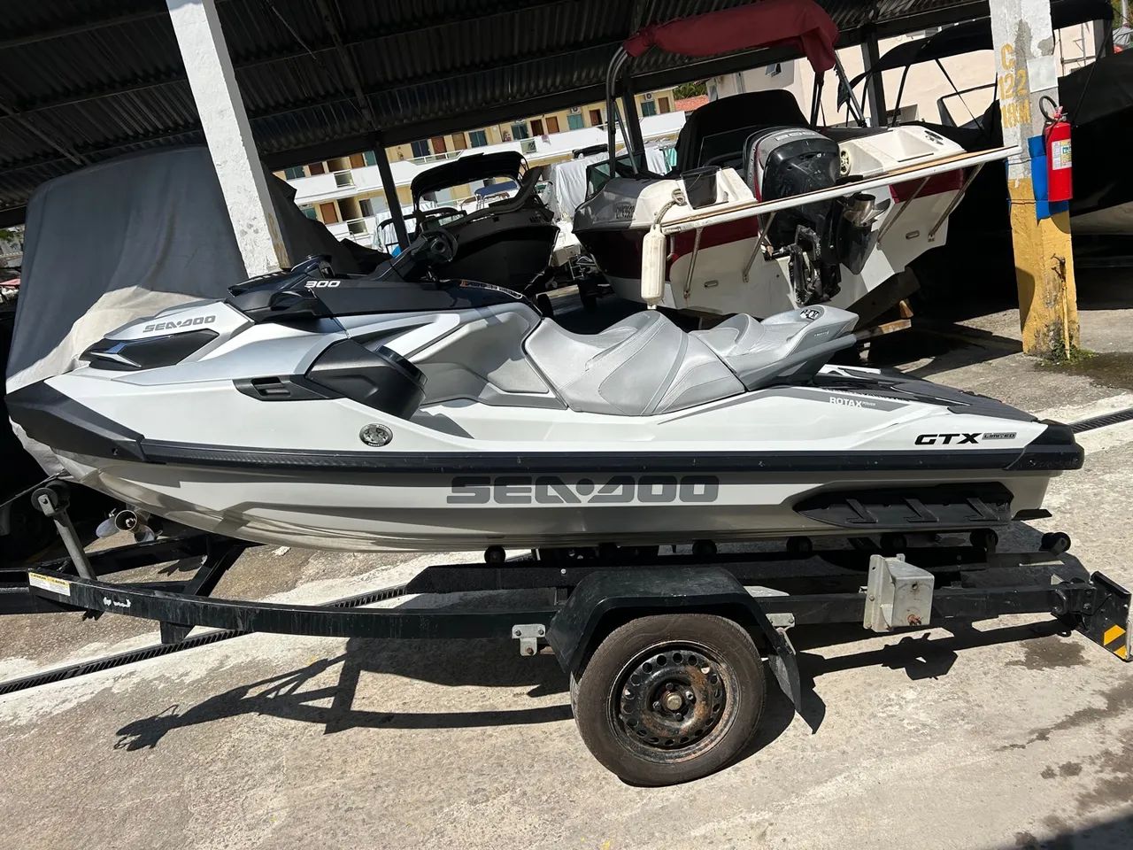 Jet ski GTX Limited 2024 - Foto 2