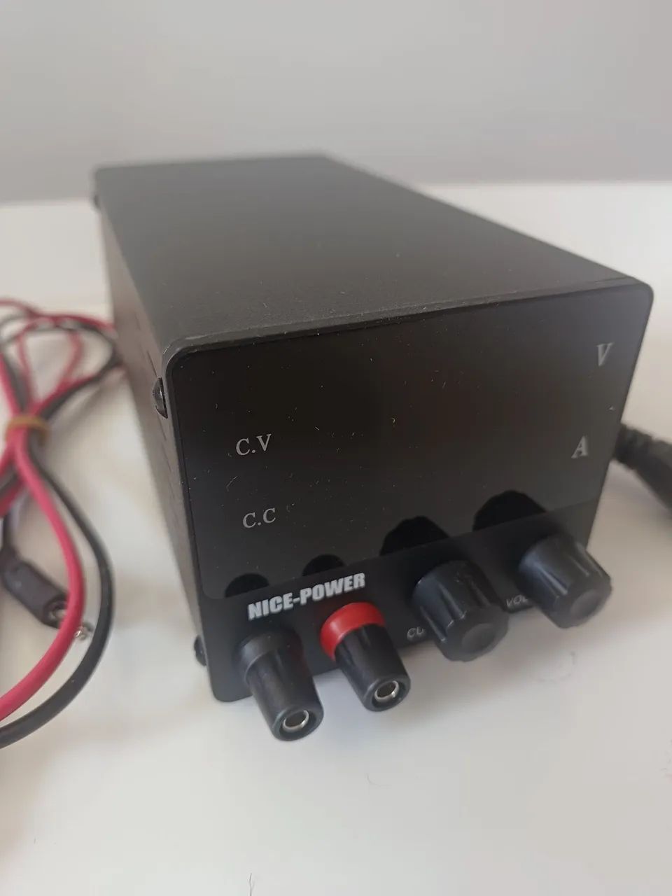 Fonte de Alimentação 4 digitos para Laboratório - Foto 2