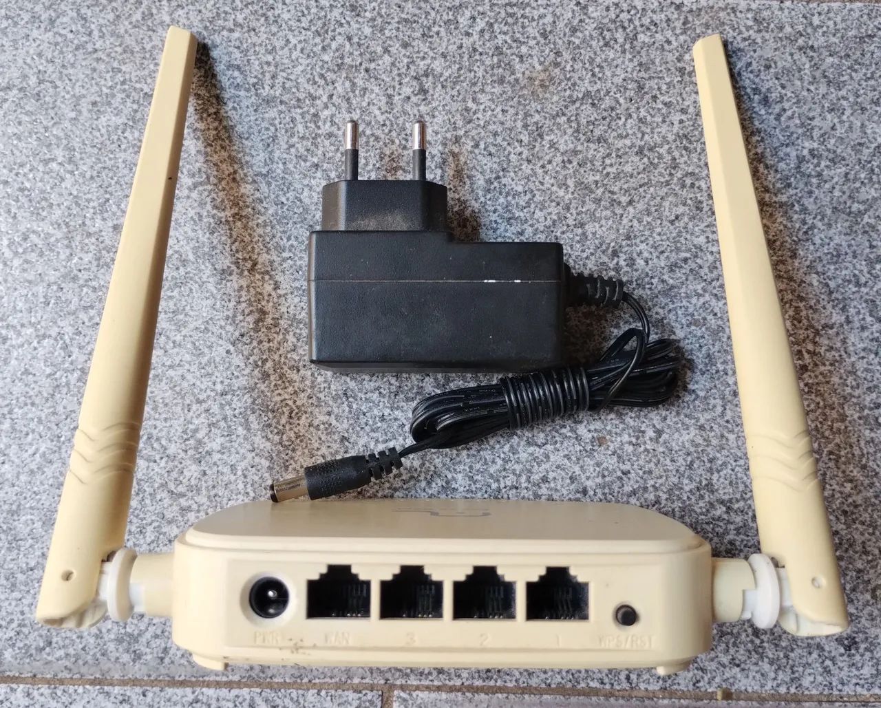 Roteador Wireless Multilaser RE160 300Mbps - Foto 4