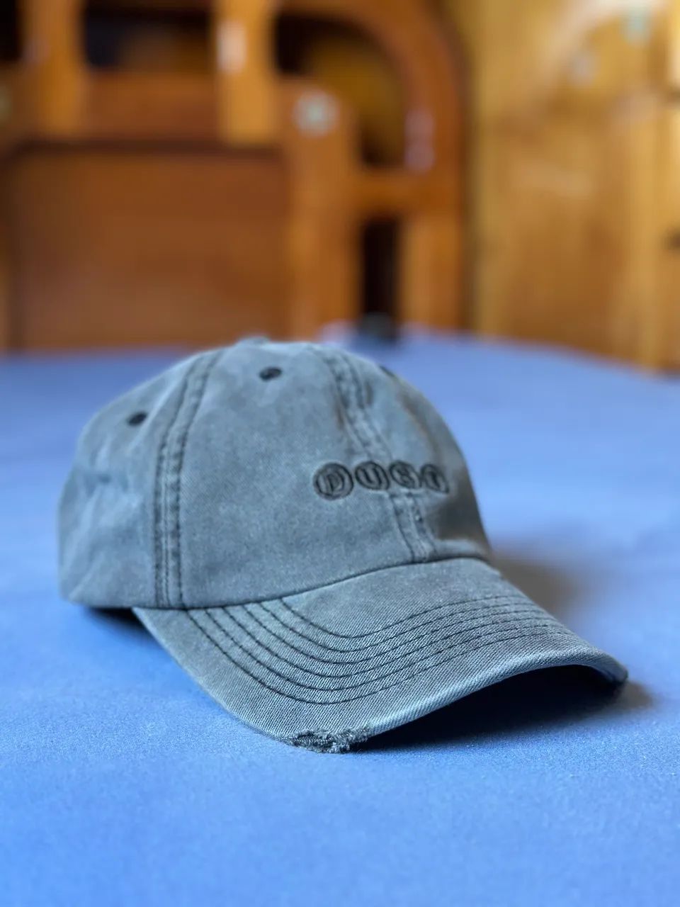BONÉ DUST