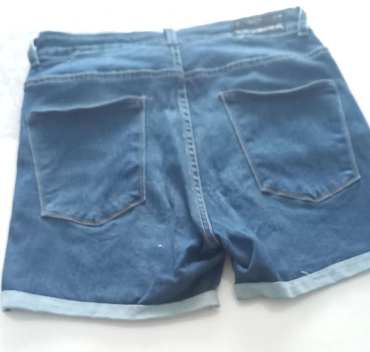 Bermuda feminina azul  tamanho 40  Hering  usada  - Foto 2
