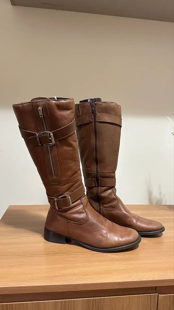 Bota de couro legítimo tam 36 - Foto 2