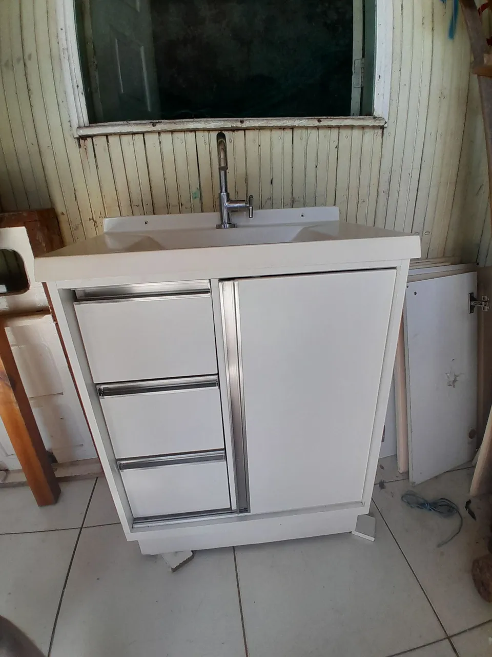 Gabinete para banheiro com pia
