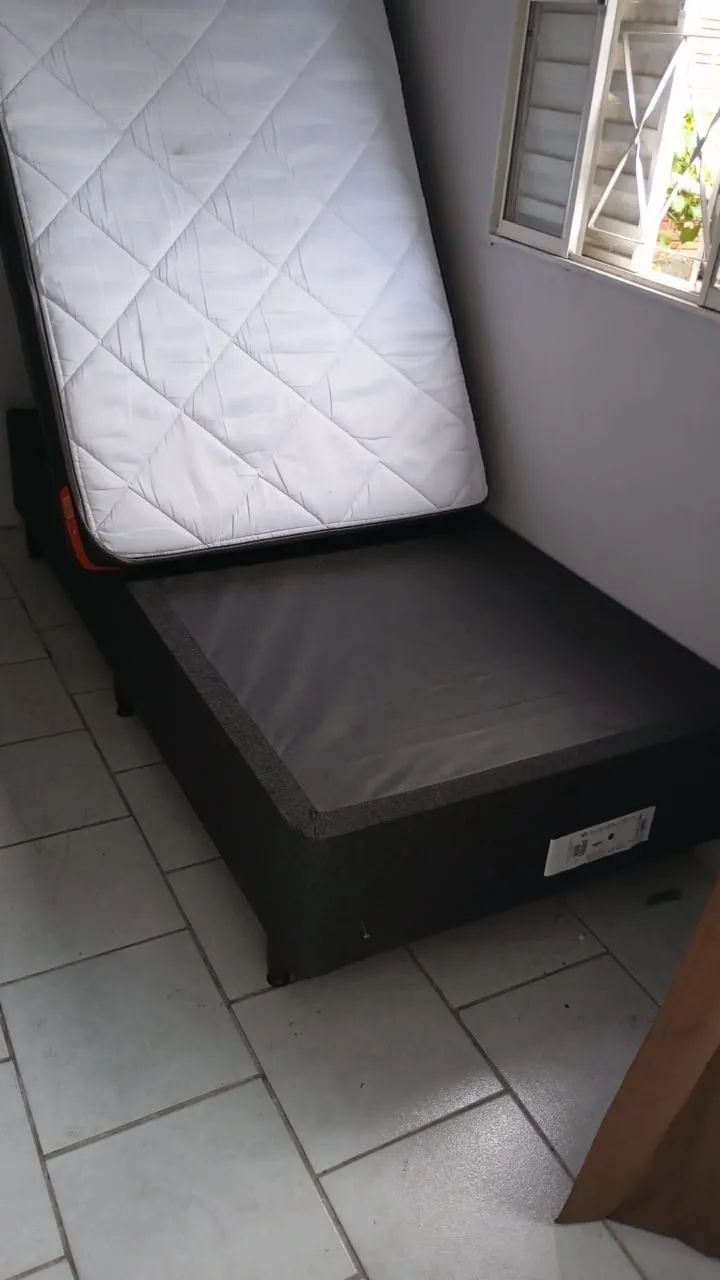 Cama de solteiro usada apenas 2 meses  - Foto 2