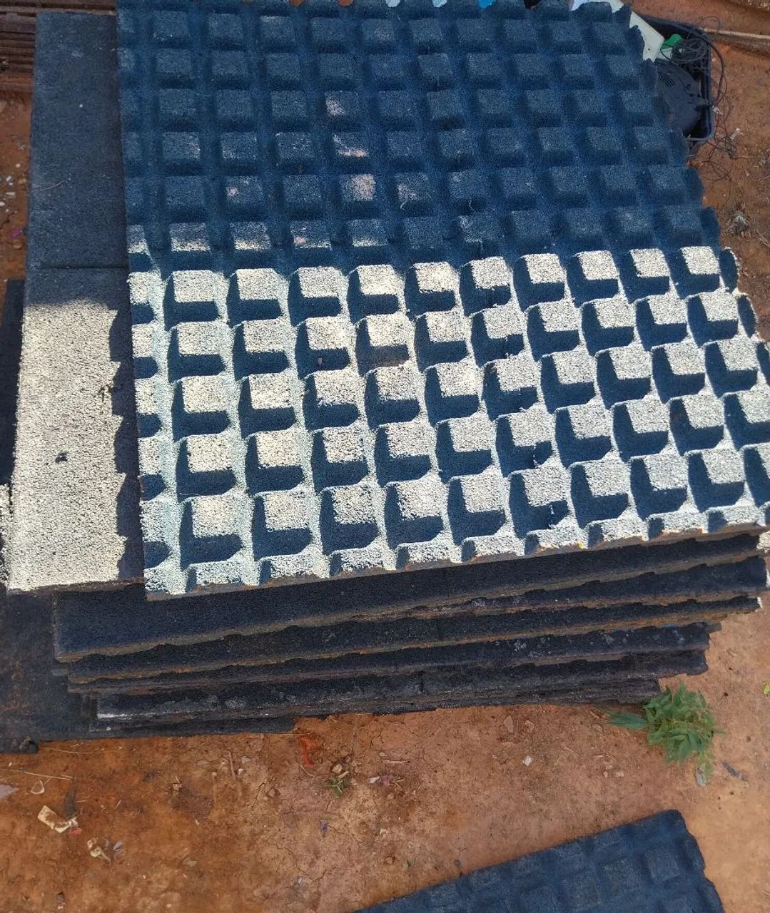Piso Emborrachado Drenante Amortecedor segurança 40mm - Foto 3