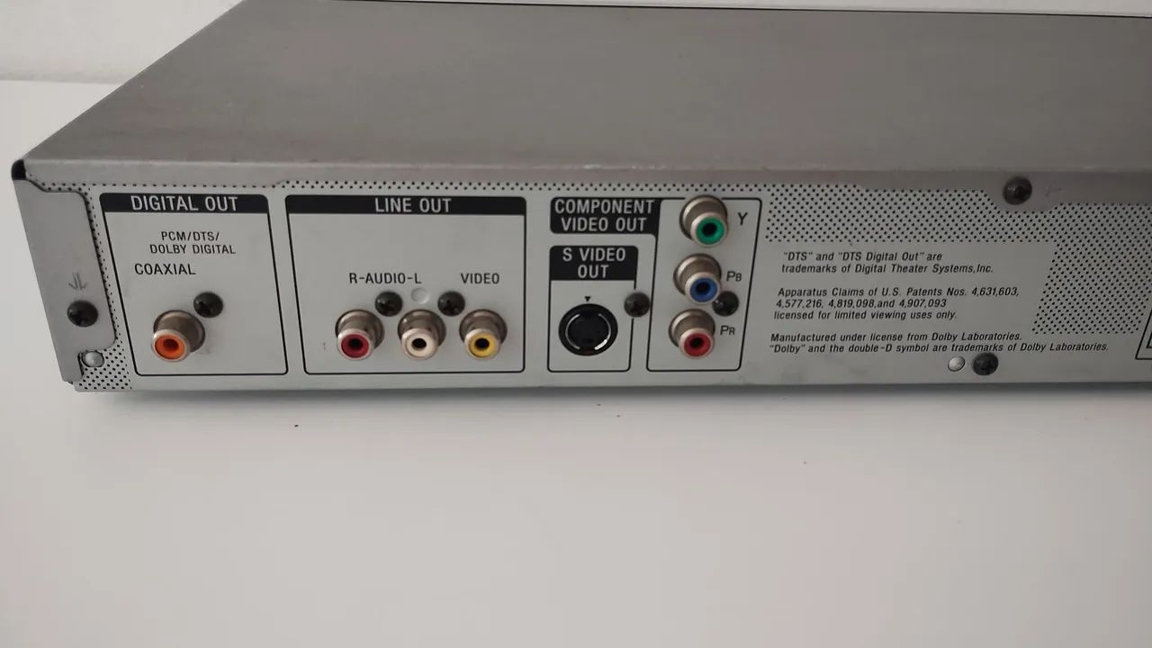 DVD de mesa Sony com controle - Foto 5