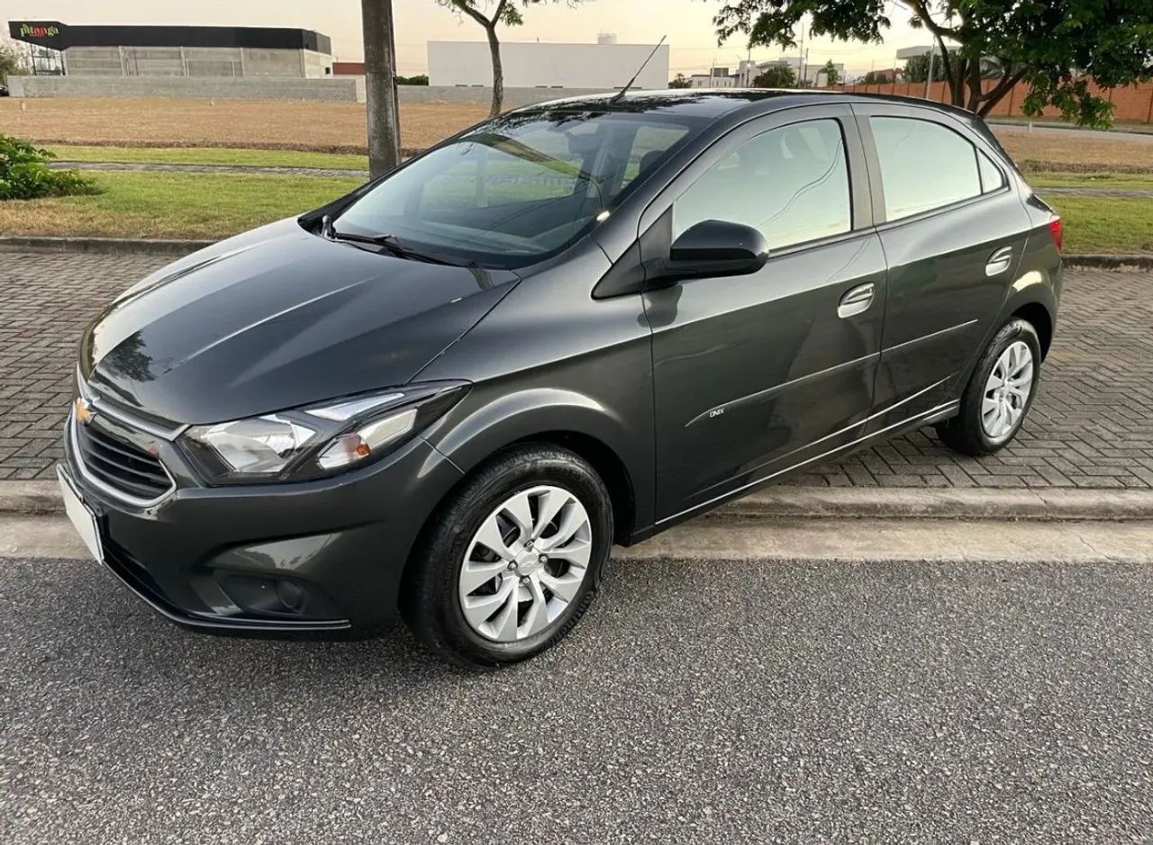 ONIX 1.4 LT 2018 ÚNICO DONO  - Foto 2