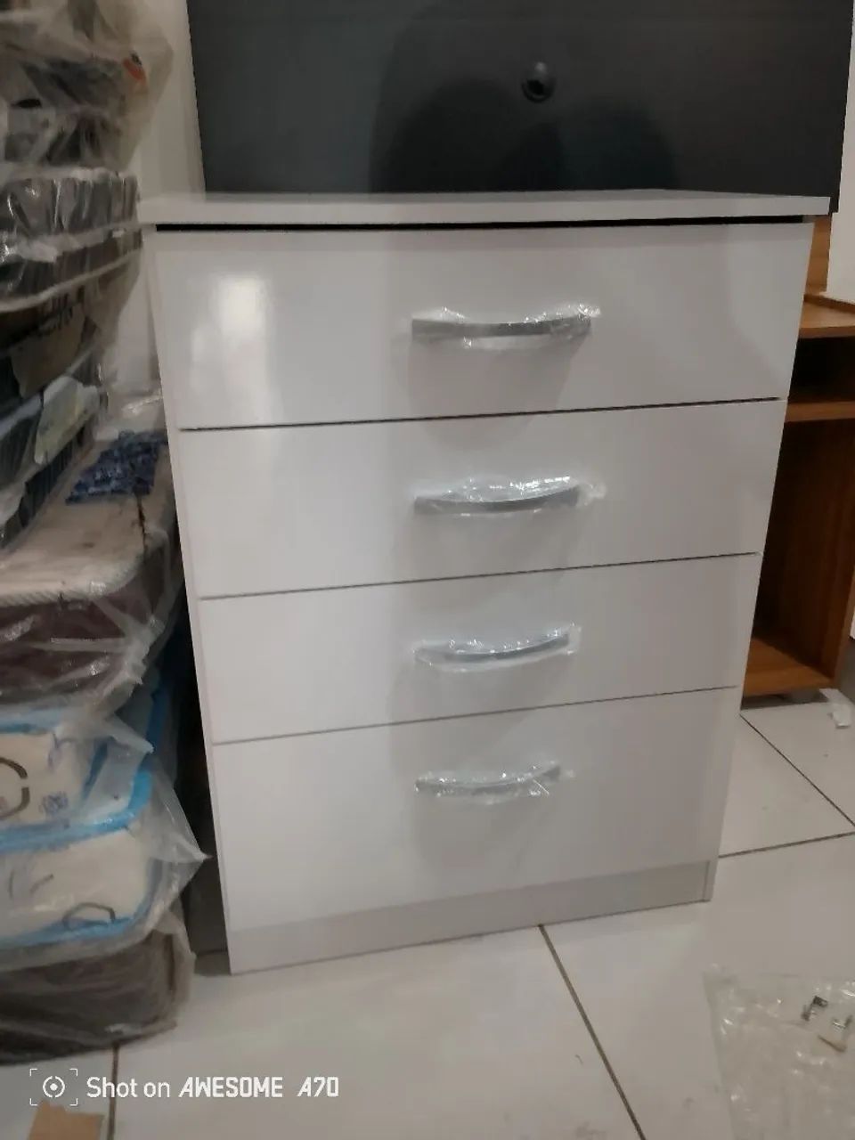 Cômoda 4 Gavetas Branca - Entrega e montagem grátis 