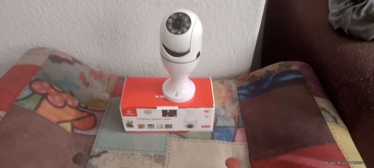 Câmera Lâmpada Segurança Wifi Visão Noturna - Foto 3