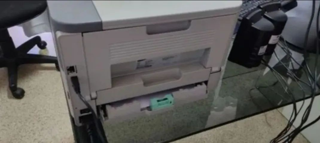IMPRESSORA SAMSUNG ML 3710ND BEM CONSERVADA COM TONER - Foto 4
