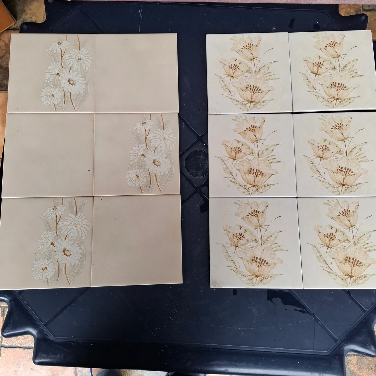 Azulejos vintage com estampas florais