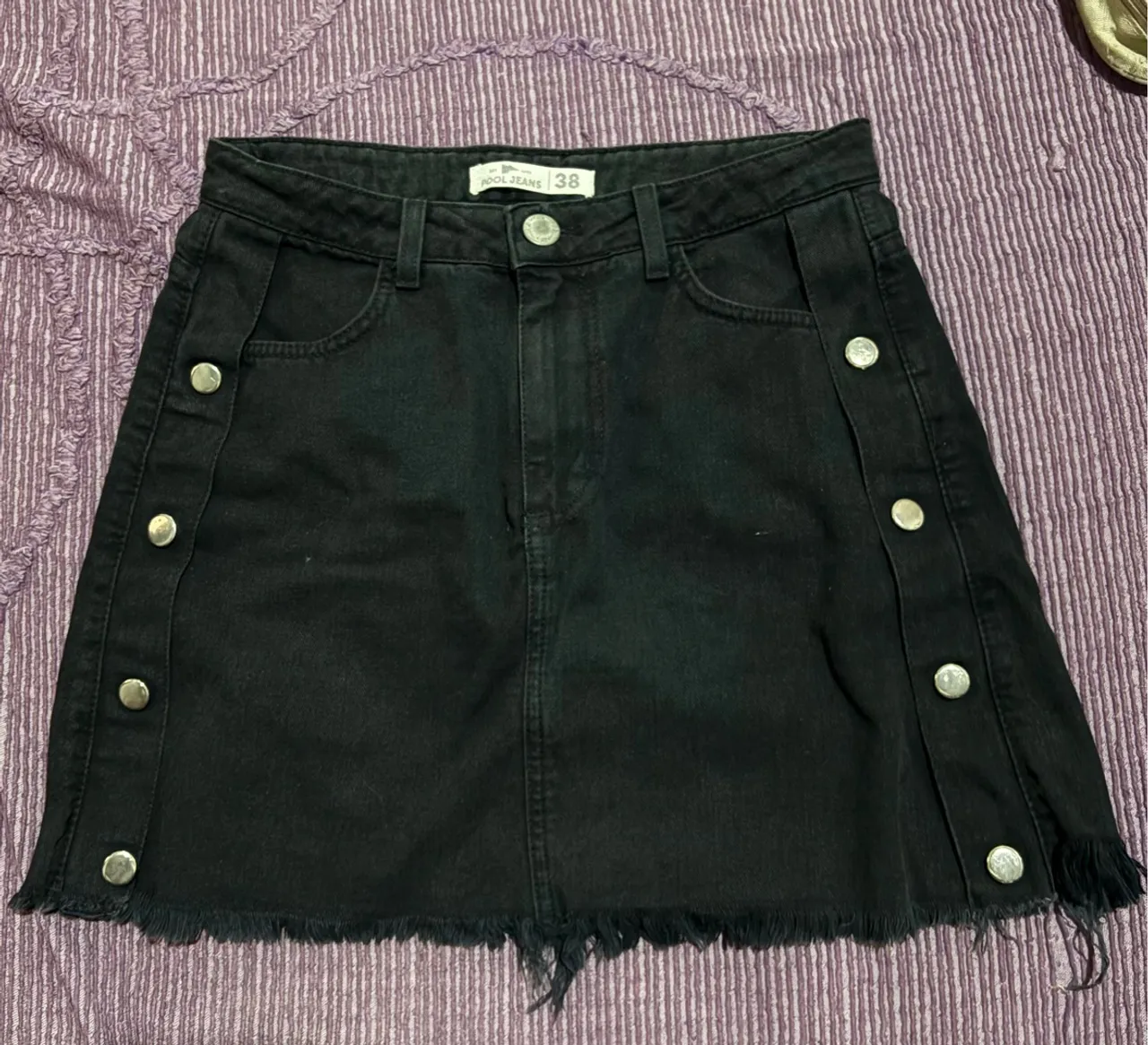 Saia Jeans Preta com Botões