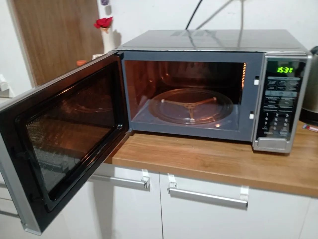 Microondas LG espelhado com grill 25 litros  - Foto 2