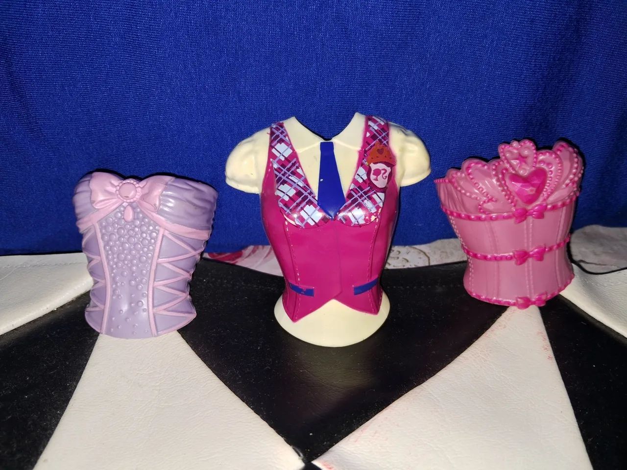 Roupas de Boneca Monster High e Barbie 